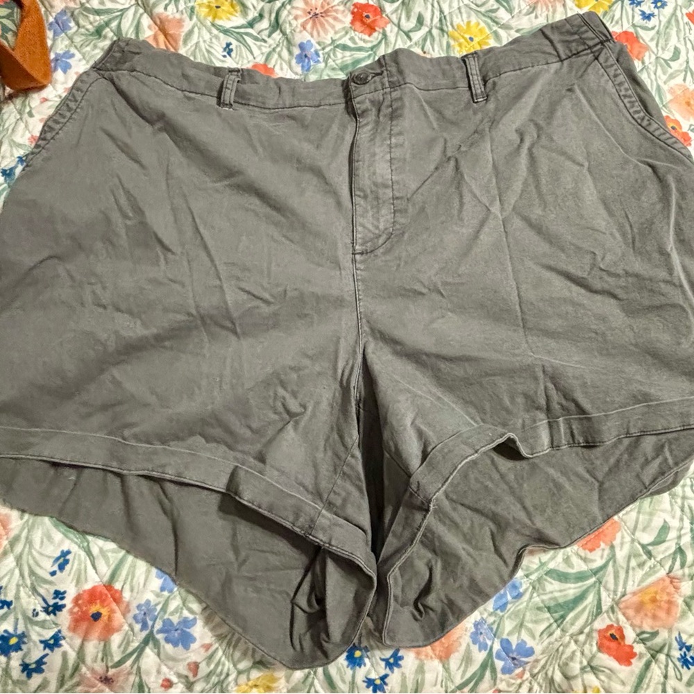 Old Navy Gray 3 1/2in Shorts Relaxed Fit
